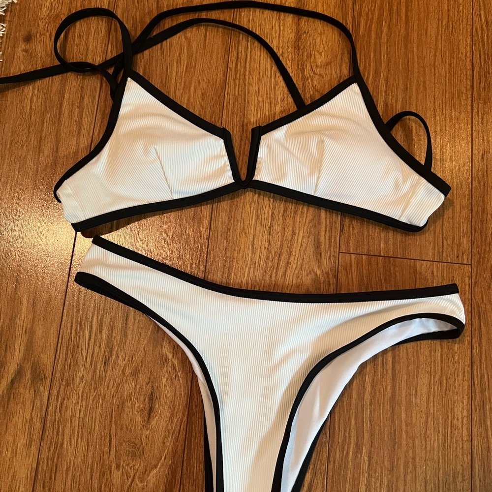 NEVER WORN shein bikini size s